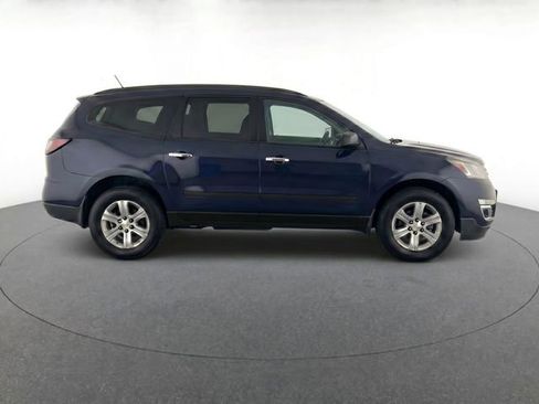 Used 2016 Chevrolet Traverse LS FWD image 8