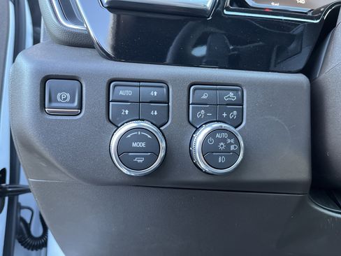 New 2026 GMC Sierra 1500 SLT w/ SLT Premium Package image 23