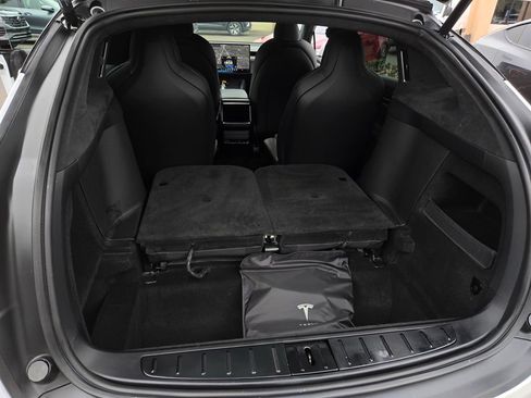 Used 2022 Tesla Model X AWD/4WD image 33