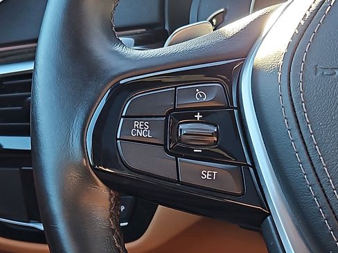 Used 2019 BMW 530i xDrive w/ Convenience Package image 21