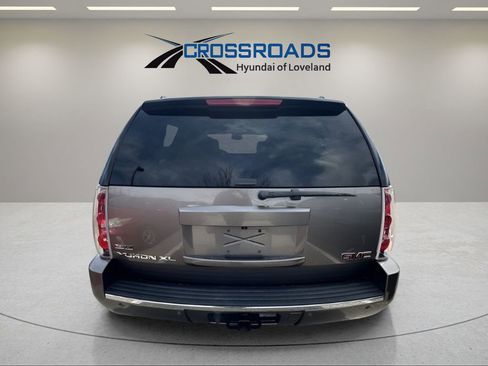 Used 2011 GMC Yukon XL Denali image 11
