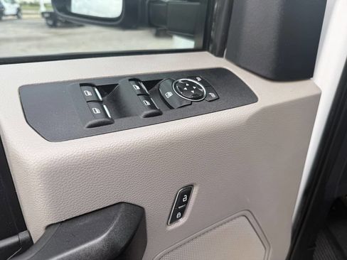 Used 2020 Ford F250 XL w/ Power Equipment Group image 19