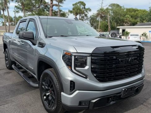 Used 2023 GMC Sierra 1500 Elevation AWD/4WD image 3
