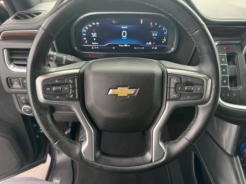 Used 2023 Chevrolet Suburban Premier image 20