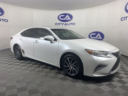 Used 2016 Lexus ES 350 w/ Premium Package w/Wood Trim image 1