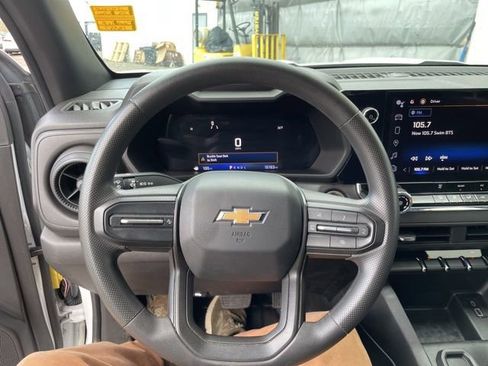 Used 2023 Chevrolet Colorado W/T RWD image 19