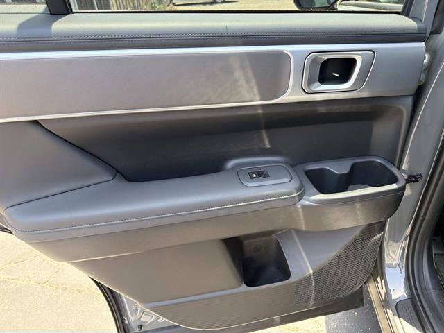 Used 2026 Hyundai Santa Fe SEL FWD image 13