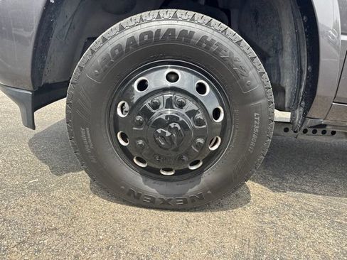 Used 2022 RAM 3500 Laramie AWD/4WD image 6