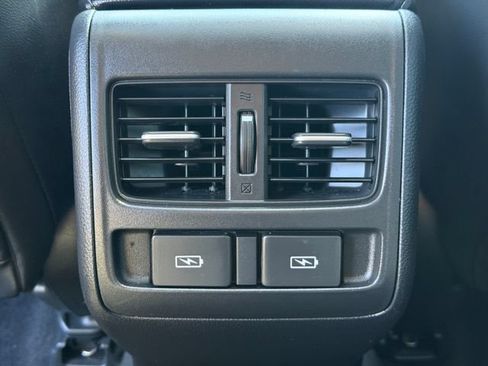 Used 2022 Honda Accord Touring image 17