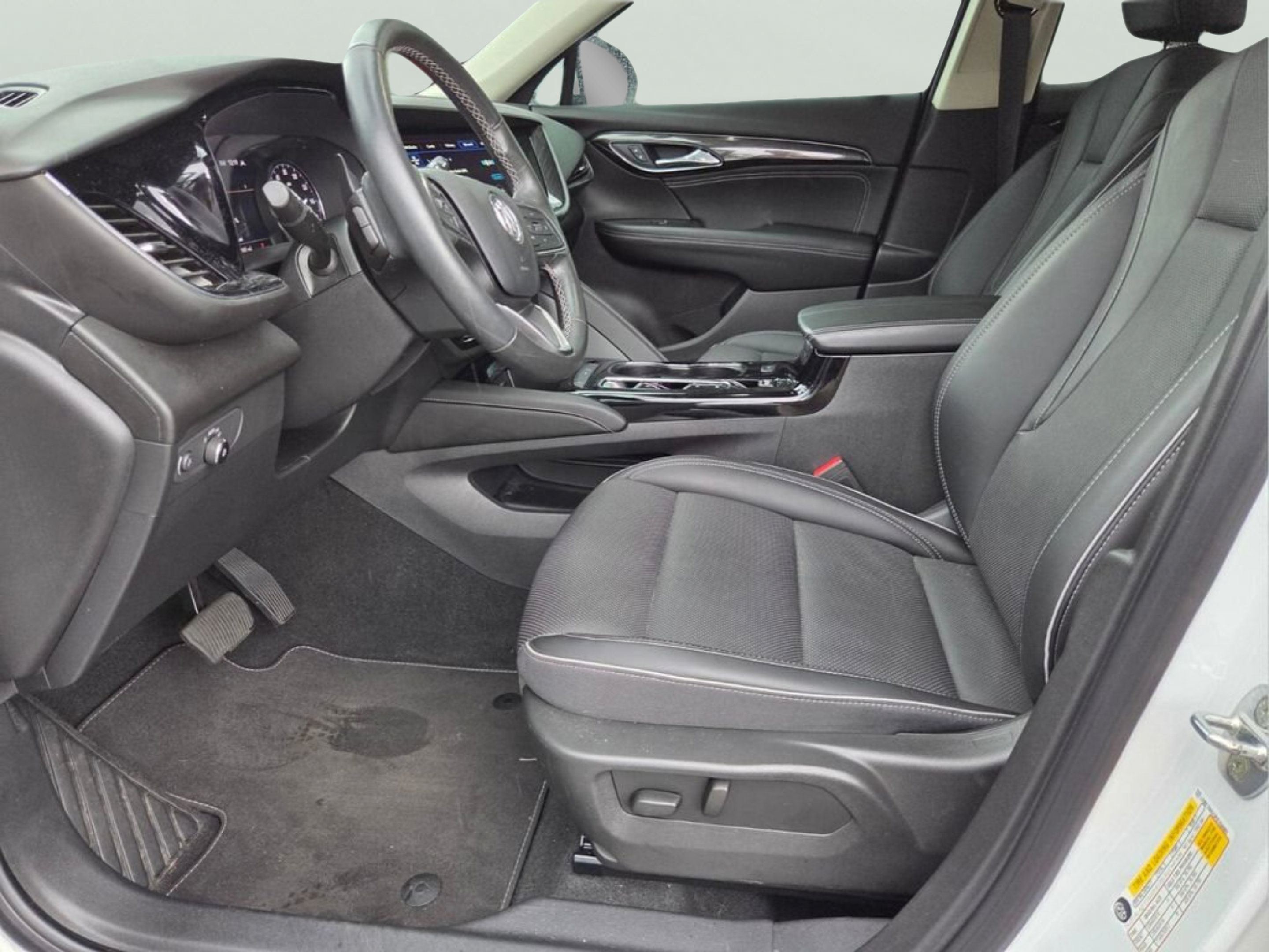 Used 2023 Buick Envision Essence FWD image 17