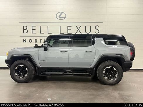 Used 2024 GMC Hummer EV 2X w/ Extreme Off-Road Package image 8