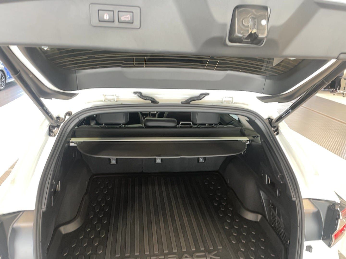 Used 2024 Subaru Outback Limited AWD/4WD image 24