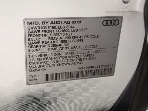 Used 2025 Audi SQ7 Prestige w/ Prestige Package image 27