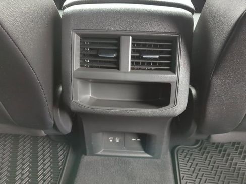 Used 2023 Volkswagen Atlas Cross Sport SEL R-Line image 21