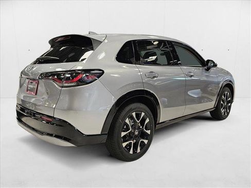 New 2026 Honda HR-V EX-L image 4