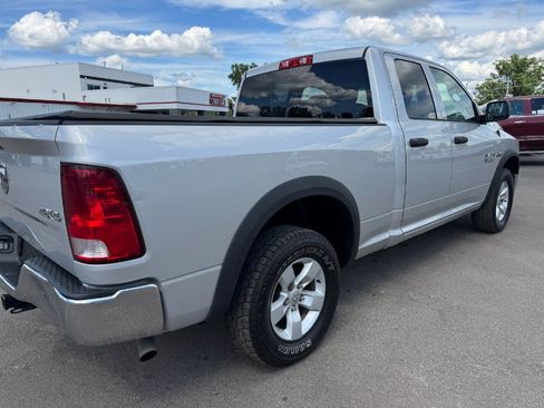 Used 2017 RAM 1500 ST w/ SXT Appearance Group AWD/4WD image 11