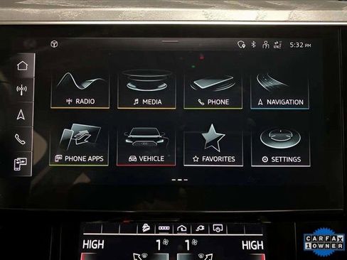 Used 2023 Audi e-tron Premium Plus image 46