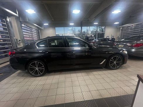 Used 2023 BMW 530i xDrive w/ Convenience Package image 5