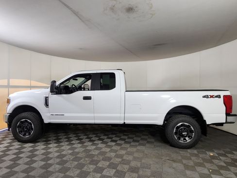 Used 2021 Ford F250 XL w/ STX Appearance Package image 4