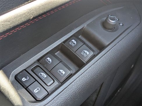 Used 2024 Jeep Compass Trailhawk image 26