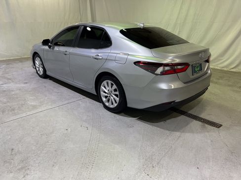 Used 2024 Toyota Camry LE w/ Convenience Package FWD image 8
