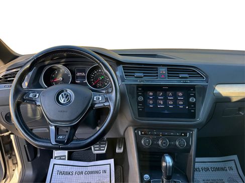 Used 2021 Volkswagen Tiguan SE R-Line w/ 3rd Row Seat Package image 26