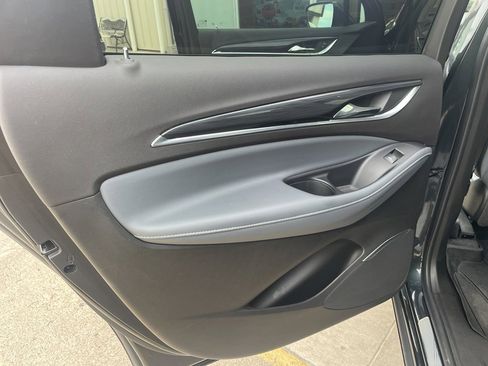 Used 2021 Buick Enclave Essence w/ Sound and Sites Package image 17