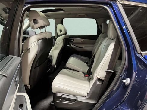 Used 2024 Acura MDX SH-AWD w/ Technology Package image 26