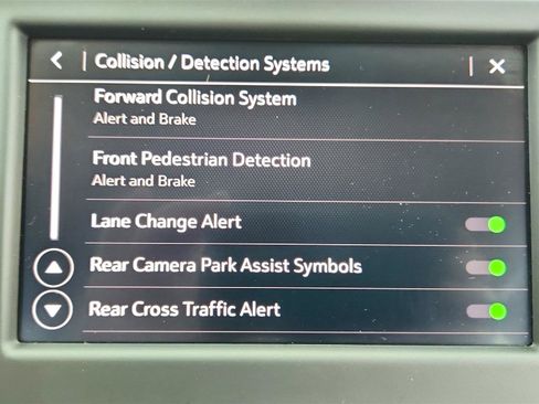 Used 2024 Chevrolet Equinox LT image 37