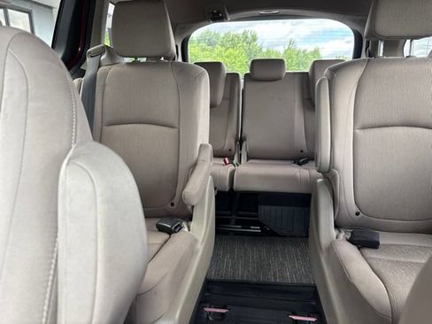 Used 2024 Honda Odyssey EX image 13