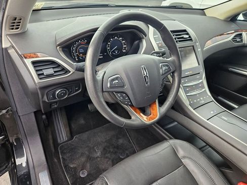 Used 2013 Lincoln MKZ Base image 13