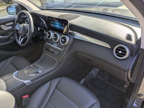 Used 2022 Mercedes-Benz GLC 300 GLC 300 image 20