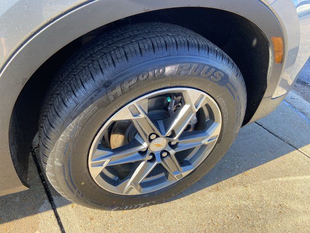 Used 2025 Chevrolet Blazer LT FWD image 32