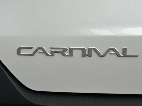 New 2026 Kia Carnival LXS image 28