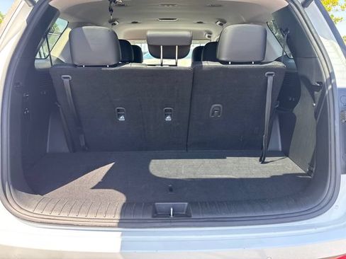 Used 2025 Hyundai Palisade SEL FWD image 23