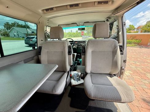 Used 2003 Volkswagen Eurovan MV image 30