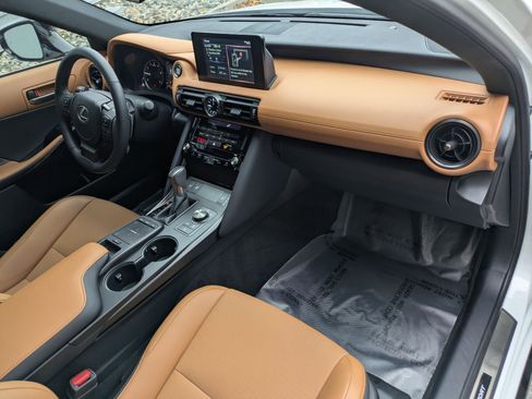 Used 2025 Lexus IS 300 F Sport image 33