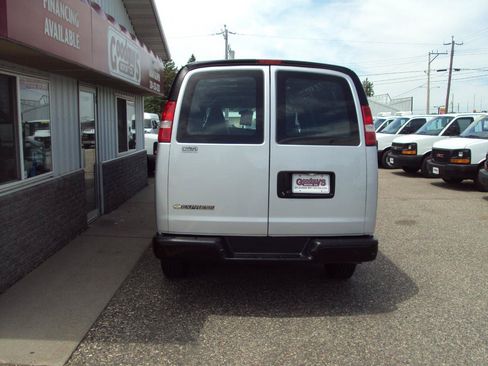 Used 2021 Chevrolet Express 3500 Extended w/ Driver Convenience Package RWD image 6