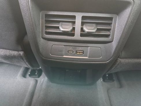 Used 2024 Chevrolet Colorado Z71 w/ Z71 Convenience Package 2 AWD/4WD image 53