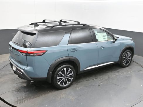 New 2026 Nissan Pathfinder Platinum AWD/4WD image 39