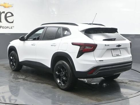 New 2026 Chevrolet Trax LT w/ Driver Confidence Package FWD image 14