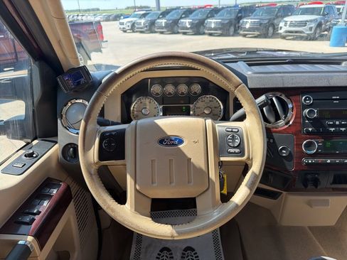 Used 2009 Ford F250 Lariat AWD/4WD image 16