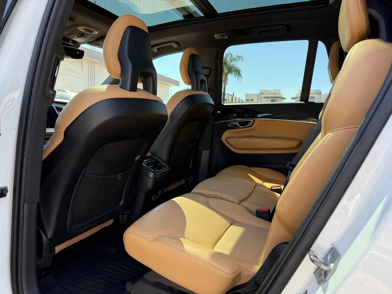Used 2017 Volvo XC90 T6 Momentum w/ Vision Package AWD/4WD image 43