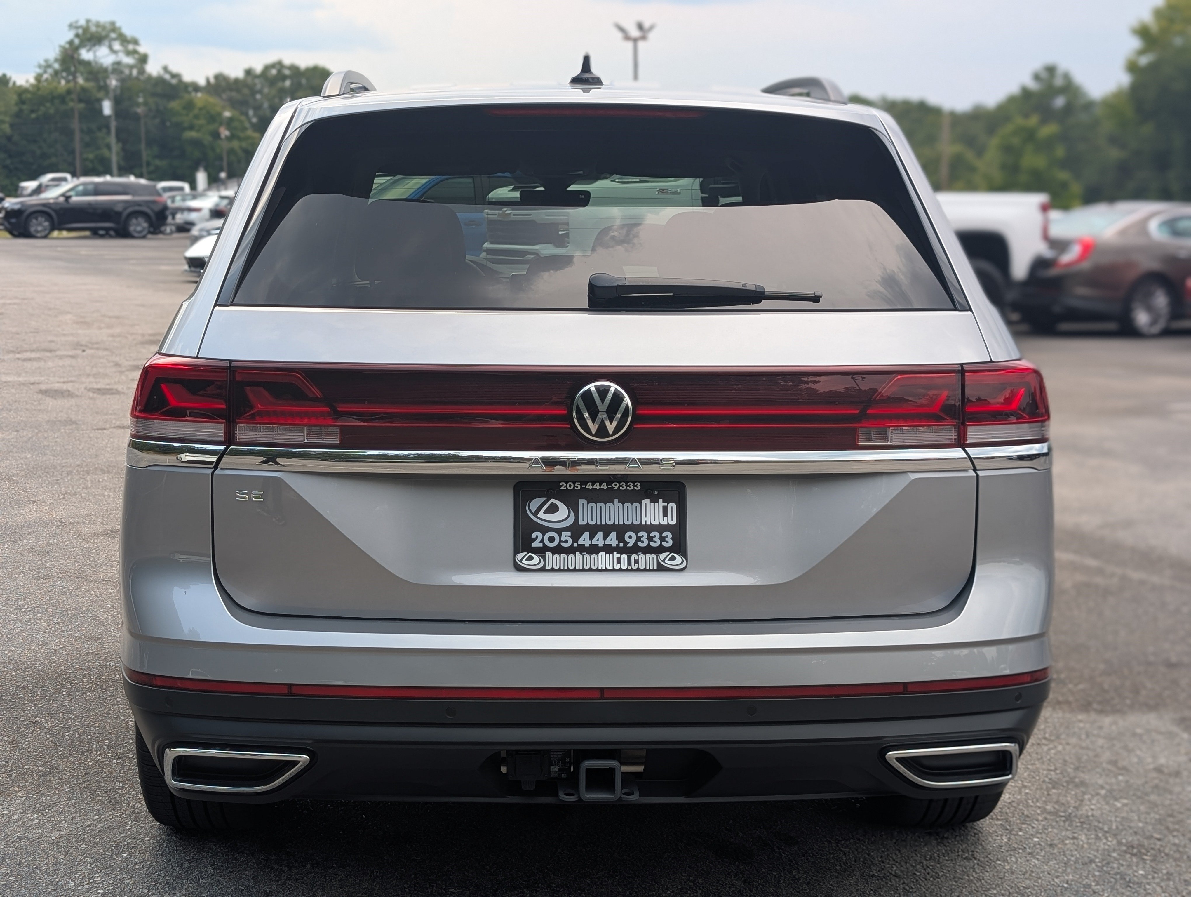 Used 2026 Volkswagen Atlas SE w/ Black Wheel Package FWD image 8