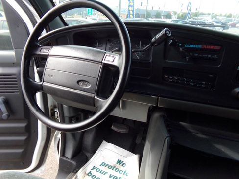 Used 1995 Ford E-250 and Econoline 250 Super image 43