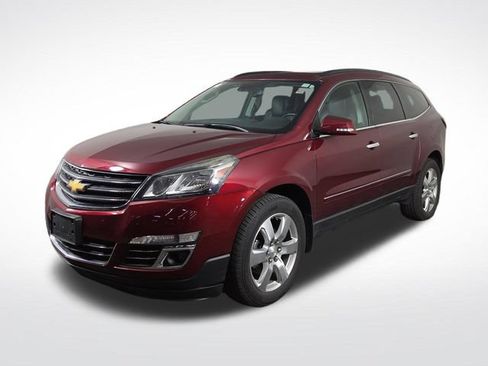 Used 2017 Chevrolet Traverse Premier FWD image 2