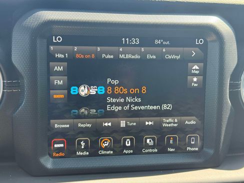 Used 2018 Jeep Wrangler Unlimited Sahara AWD/4WD image 24