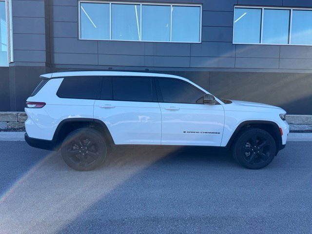 Used 2024 Jeep Grand Cherokee L Laredo AWD/4WD image 8