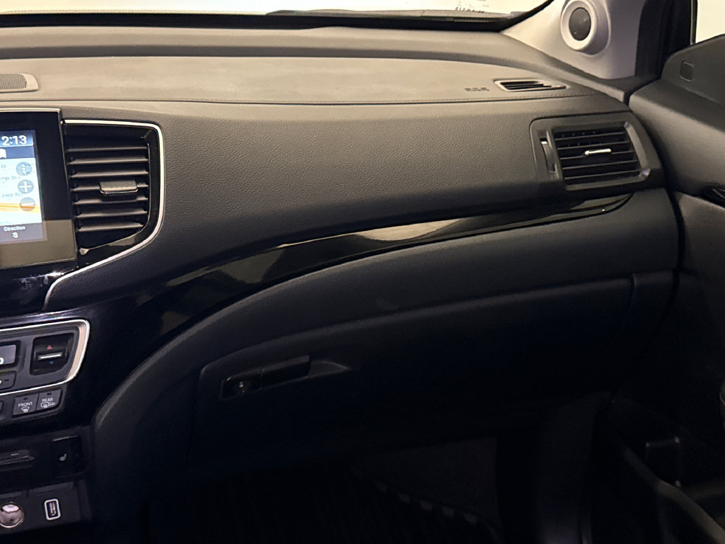 Used 2022 Honda Pilot Touring image 17
