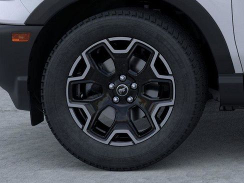 New 2026 Ford Bronco Sport Outer Banks image 19